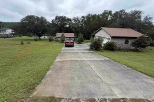 11147 N Lakeview Dr, Milton, FL 32583 - Photo 1