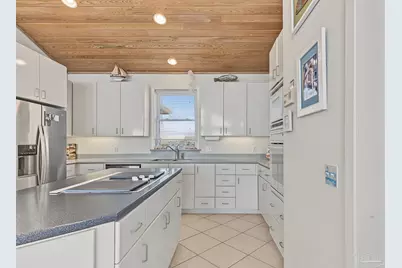 7637 Gulf Blvd, Navarre Beach, FL 32566 - Photo 16