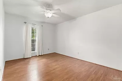 6425 Mariana Dr, Pensacola, FL 32504 - Photo 10