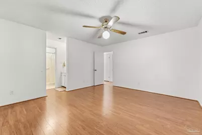 6425 Mariana Dr, Pensacola, FL 32504 - Photo 14