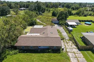 7085 Frank Reeder Rd, Pensacola, FL 32526 - Photo 2