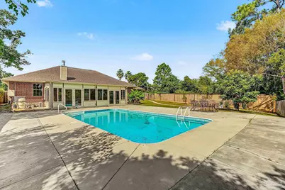 1570 Woodlawn Way, Gulf Breeze, FL 32563 - Photo 10
