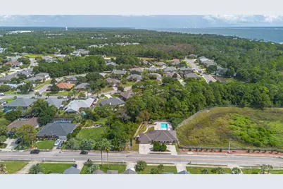 1570 Woodlawn Way, Gulf Breeze, FL 32563 - Photo 54