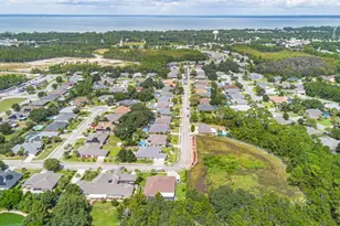 1570 Woodlawn Way, Gulf Breeze, FL 32563 - Photo 66