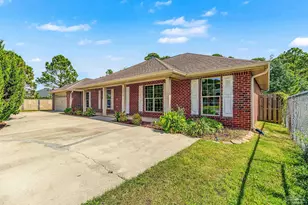 1570 Woodlawn Way, Gulf Breeze, FL 32563 - Photo 2