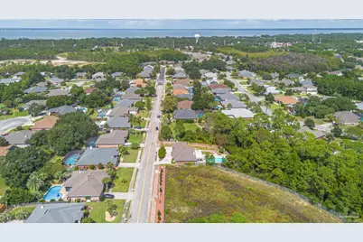 1570 Woodlawn Way, Gulf Breeze, FL 32563 - Photo 56