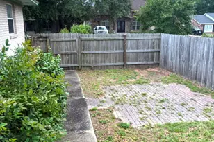 222 W Avery St, Pensacola, FL 32501 - Photo 4