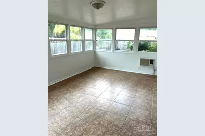 222 W Avery St, Pensacola, FL 32501 - Photo 10