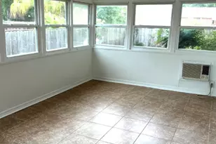 222 W Avery St, Pensacola, FL 32501 - Photo 10