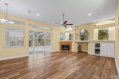 4100 Bamboo Dr, Pensacola, FL 32526 - Photo 10