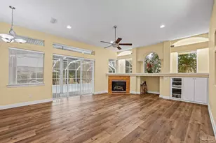 4100 Bamboo Dr, Pensacola, FL 32526 - Photo 10
