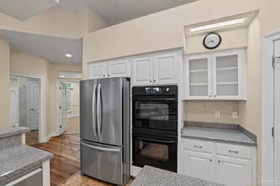 4100 Bamboo Dr, Pensacola, FL 32526 - Photo 16