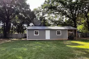 5737 Hermitage Cir, Milton, FL 32570 - Photo 6