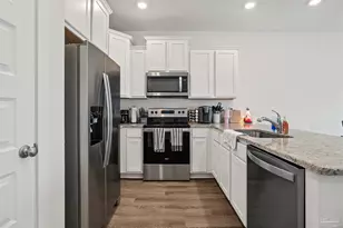 1586 Iroquois Ct, Pensacola, FL 32534 - Photo 12