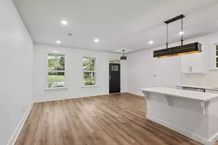 1200 N F St, Pensacola, FL 32501 - Photo 6