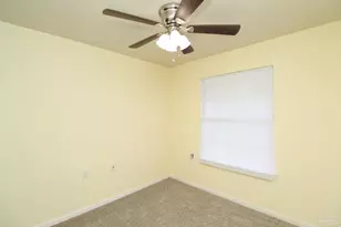 5926 Bilek Dr, Pensacola, FL 32526 - Photo 10