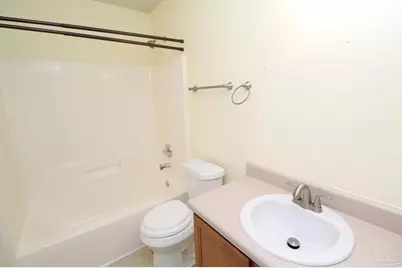 5926 Bilek Dr, Pensacola, FL 32526 - Photo 12