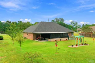 9915 Nichols Lake Rd, Milton, FL 32583 - Photo 14