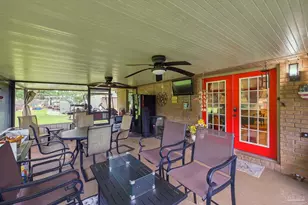 9915 Nichols Lake Rd, Milton, FL 32583 - Photo 12