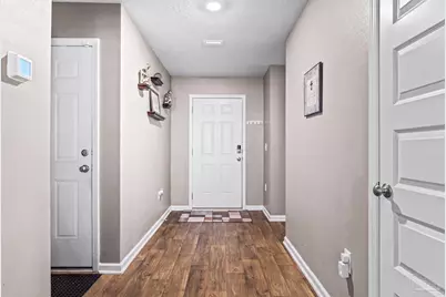 5560 Guinevere Ln, Milton, FL 32583 - Photo 12