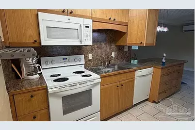 9485 N Loop Rd, Pensacola, FL 32507 - Photo 2