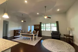 1938 Cardinal Ln, Navarre, FL 32566 - Photo 12