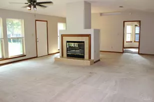 3879 Sail Wind Dr, Gulf Breeze, FL 32563 - Photo 4