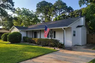 7545 Sandy Creek Dr, Pensacola, FL 32506 - Photo 2