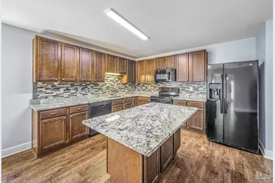 6052 Whisper Creek Blvd, Milton, FL 32570 - Photo 8