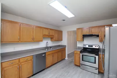 2432 Gulf Breeze Ave, Pensacola, FL 32507 - Photo 10