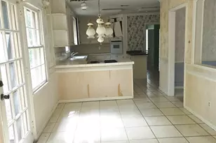 1076 Candlewood Cir, Pensacola, FL 32514 - Photo 10