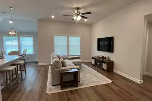 6016 Oak Hollow Ln, Crestview, FL 32539 - Photo 10