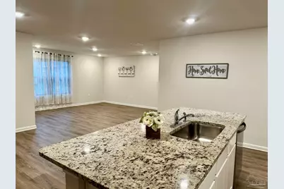6308 Berenice Cir, Pensacola, FL 32526 - Photo 10