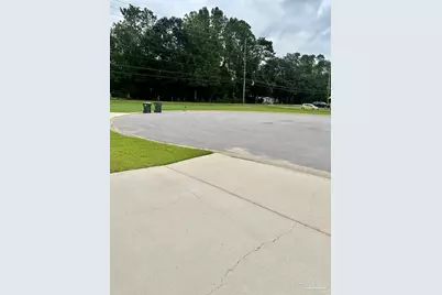 6308 Berenice Cir, Pensacola, FL 32526 - Photo 2