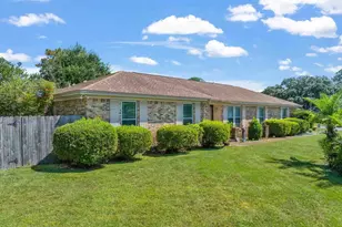 2352 Silversides Loop, Pensacola, FL 32526 - Photo 2