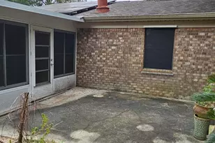 2149 Yardley Cir, Pensacola, FL 32526 - Photo 4