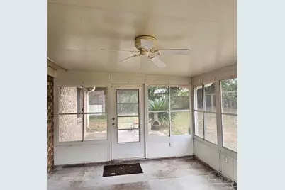 2149 Yardley Cir, Pensacola, FL 32526 - Photo 18
