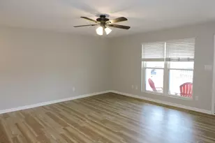 3236 Santa Rosa Dr, Gulf Breeze, FL 32563 - Photo 4