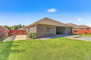 8024 Silver Maple Dr, Milton, FL 32583 - Photo 10