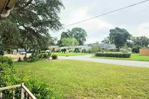 1230 E Leonard St, Pensacola, FL 32503 - Photo 30