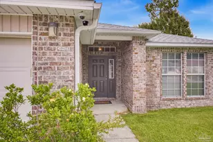137 Millet Cir, Cantonment, FL 32533 - Photo 2