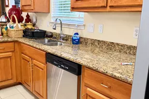 815 W Moreno St, Pensacola, FL 32501 - Photo 10