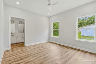 8045 Price St, Pensacola, FL 32534 - Photo 16