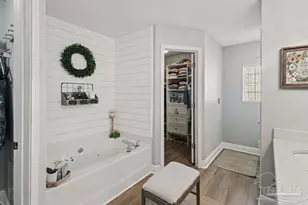 4220 Lancaster Gate Dr, Pace, FL 32571 - Photo 20