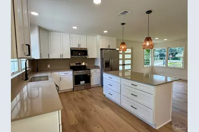 1800 N Baylen St, Pensacola, FL 32501 - Photo 34