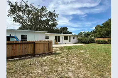 1800 N Baylen St, Pensacola, FL 32501 - Photo 58
