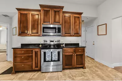 6120 Winchester Cir, Milton, FL 32570 - Photo 6
