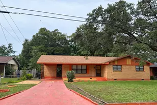 648 Berkley Dr, Pensacola, FL 32503 - Photo 2