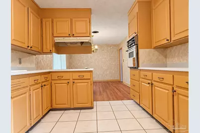 648 Berkley Dr, Pensacola, FL 32503 - Photo 8