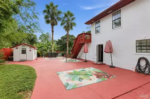 1834 W Smugglers Cove Dr, Gulf Breeze, FL 32563 - Photo 6